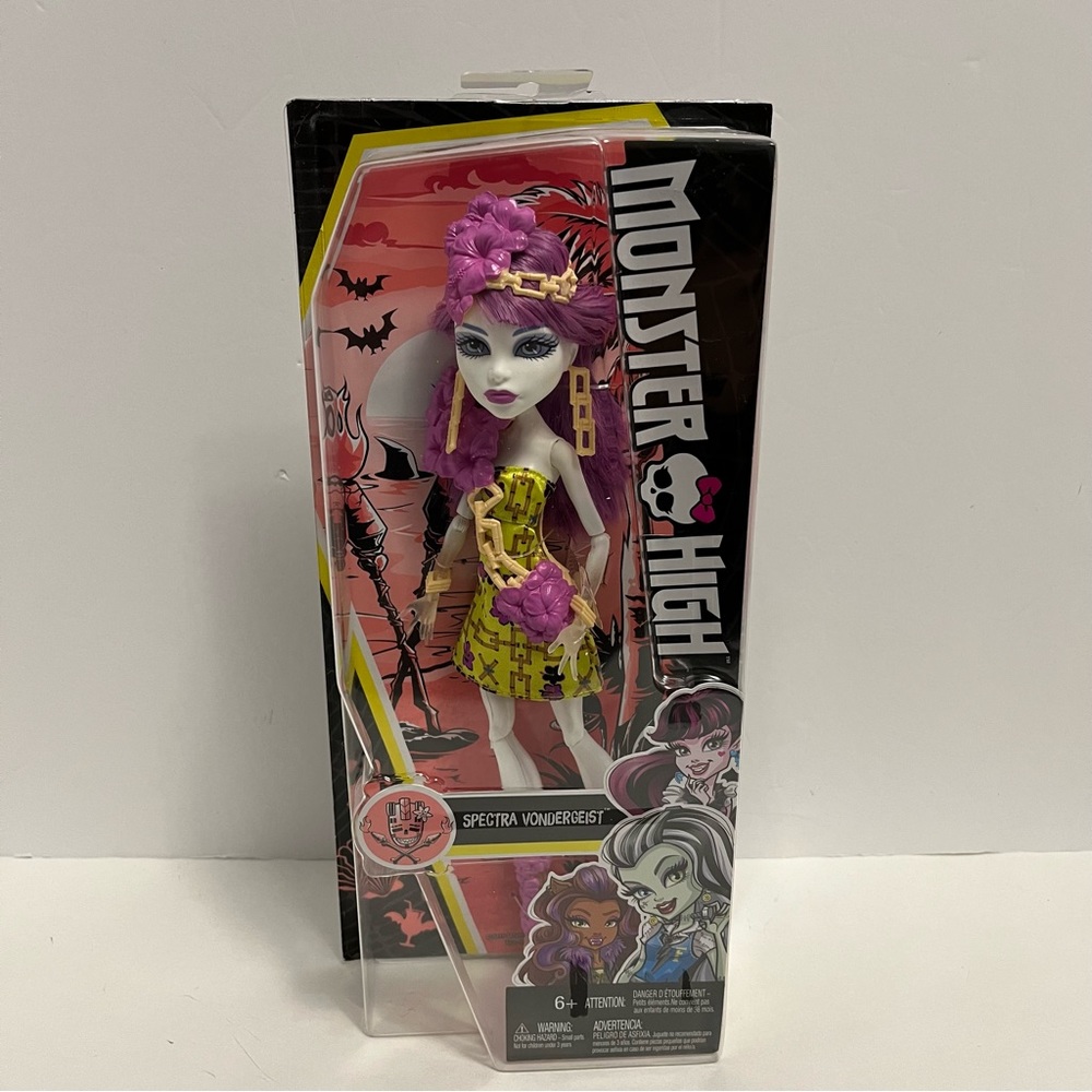 MONSTER HIGH DOLL SPECTRA VONDERGEIST GHOULS GETAWAY NRFB, dolls toys 2015